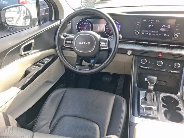 2023 Kia Carnival LX Seat Package