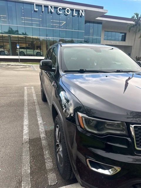 2020 Jeep Grand Cherokee Laredo