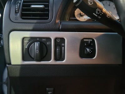 2005 Ford Thunderbird Base