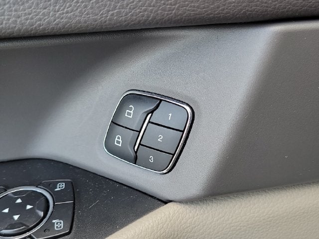 2021 Ford Expedition Limited - Photo 16