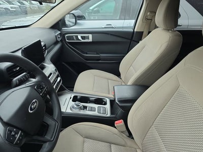 2021 Ford Explorer Base