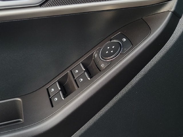 2023 Ford Explorer Base