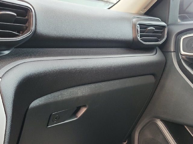 2023 Ford Explorer Base