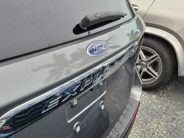 2021 Ford Explorer XLT - Photo 6