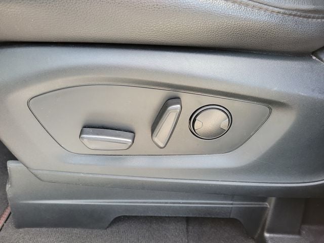 2023 Ford Explorer ST-LINE - Photo 12
