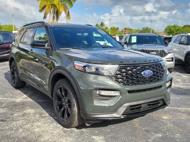 2023 Ford Explorer ST-Line