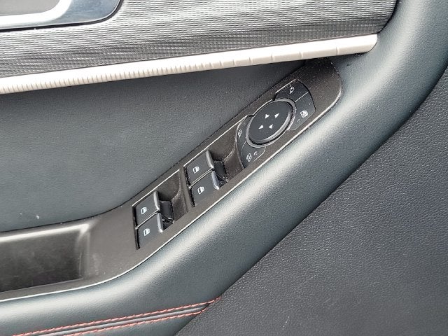 2026 Ford Explorer ST - Photo 17