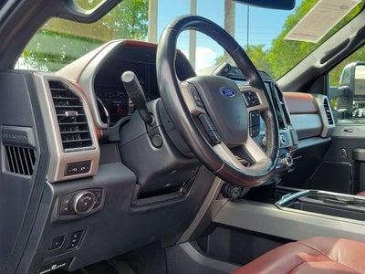 2022 Ford F-350SD Platinum DRW