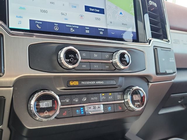 2022 Ford F-350SD Platinum DRW