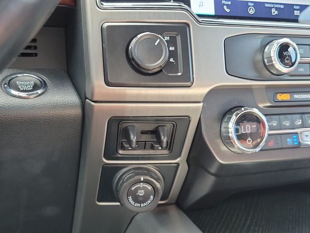 2022 Ford F-350SD Platinum DRW