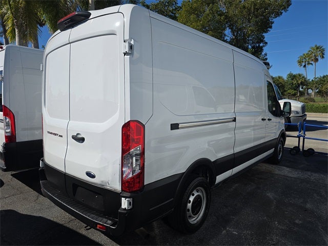 2022 Ford Transit-250 Base