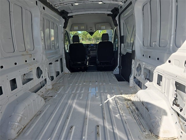 2022 Ford Transit-250 Base