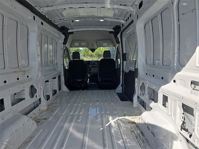 2022 Ford Transit-250 Base