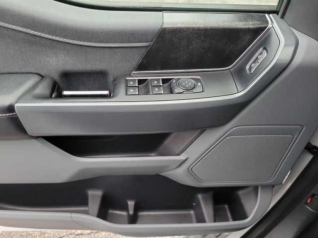 2023 Ford F-150 Lightning XLT