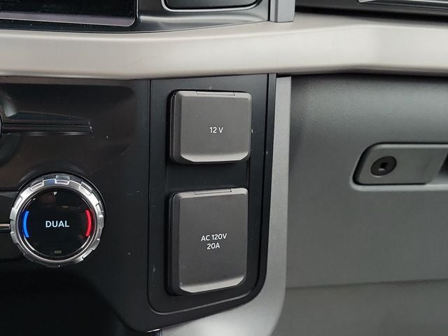 2023 Ford F-150 Lightning XLT