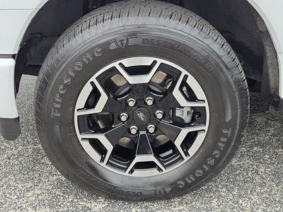 2023 Ford F-150 Lightning XLT