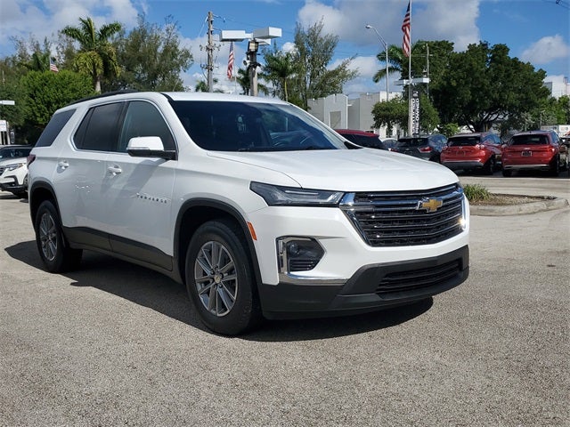 2023 Chevrolet Traverse LT Leather