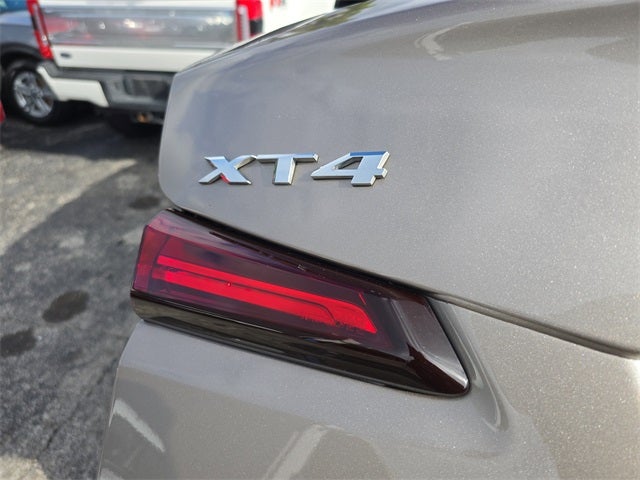 2023 Cadillac XT4 Luxury