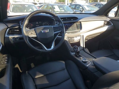 2022 Cadillac XT6 Luxury