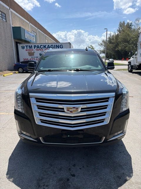 2020 Cadillac Escalade Platinum Edition
