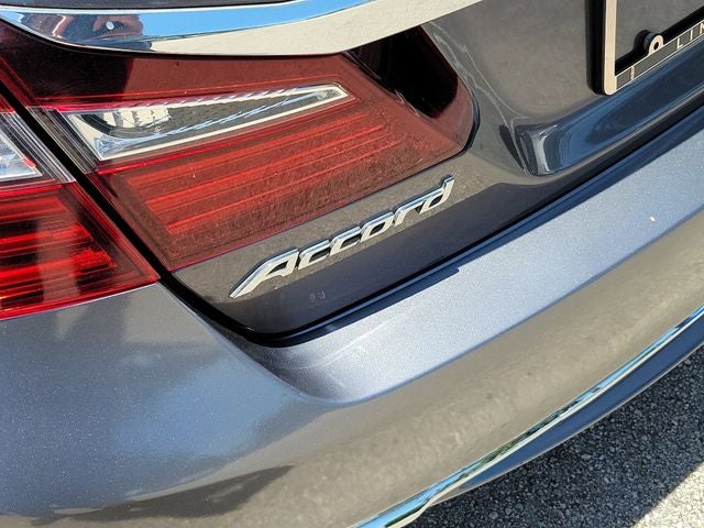 2017 Honda Accord LX - Photo 7