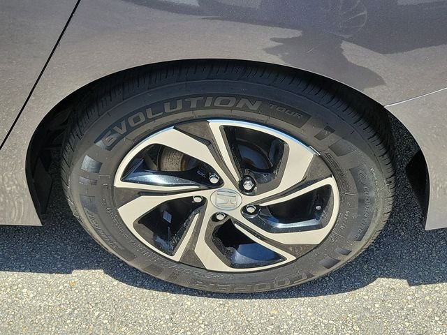 2017 Honda Accord LX - Photo 8