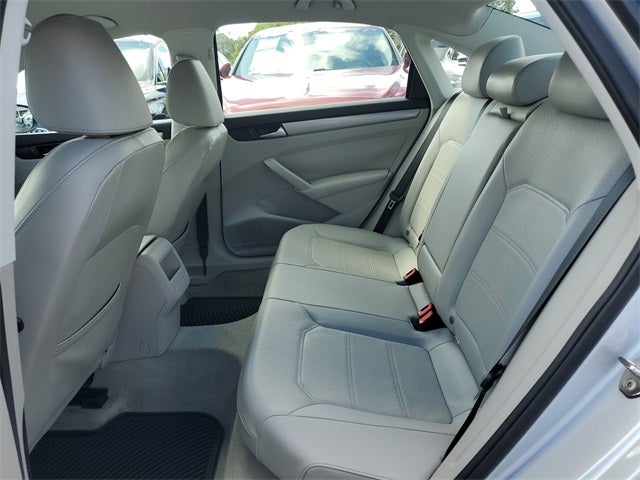 2015 Volkswagen Passat 1.8T S