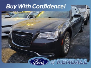 2017 Chrysler 300 Limited