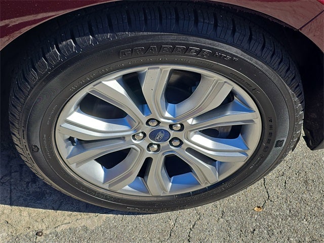 2021 Ford Edge Titanium