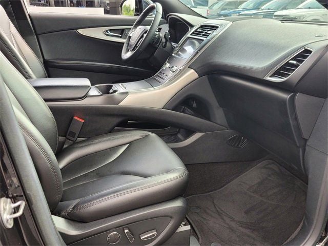 2020 Lincoln Nautilus Standard