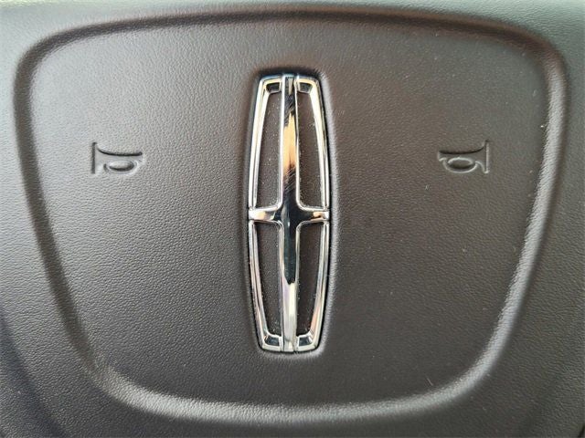 2020 Lincoln Nautilus Standard