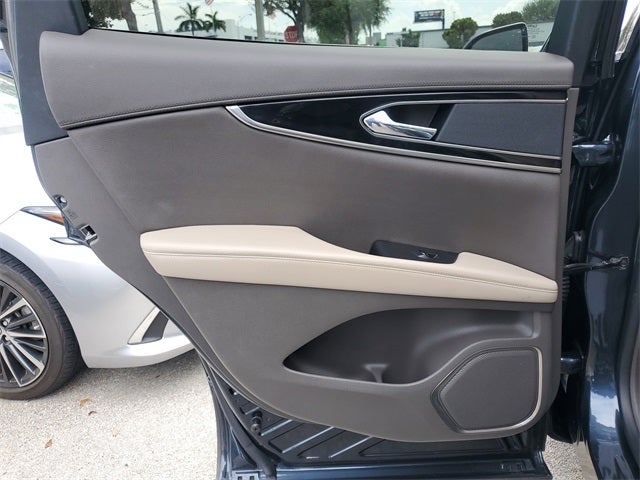 2022 Lincoln Nautilus Standard