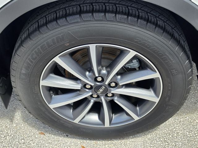 2022 Lincoln Nautilus Standard