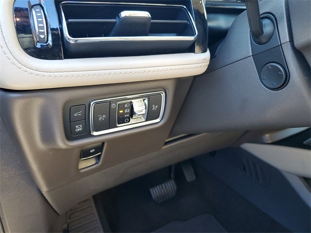 2022 Lincoln Nautilus Standard