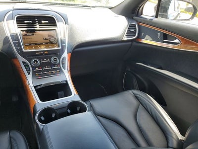2019 Lincoln Nautilus Select