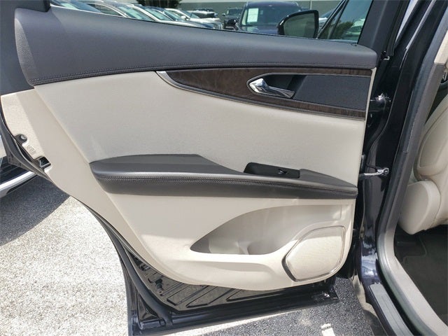 2019 Lincoln Nautilus Select