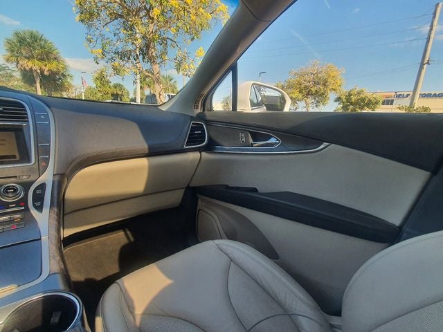 2019 Lincoln Nautilus Select - Photo 13