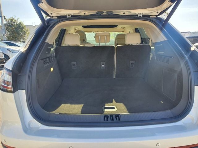 2019 Lincoln Nautilus Select