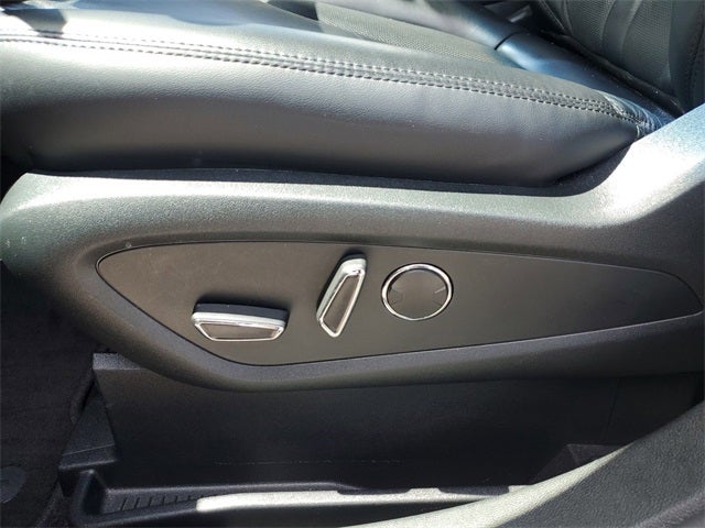 2019 Lincoln Nautilus Select