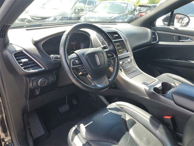 2019 Lincoln Nautilus Select