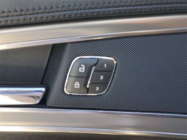 2019 Lincoln Nautilus Select