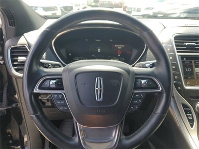 2019 Lincoln Nautilus Select