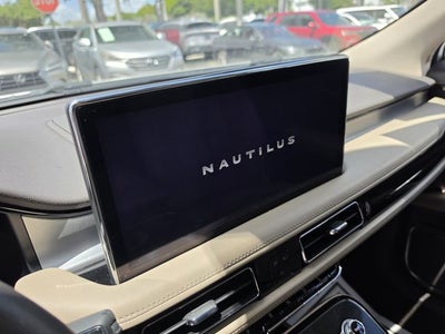 2023 Lincoln Nautilus Standard