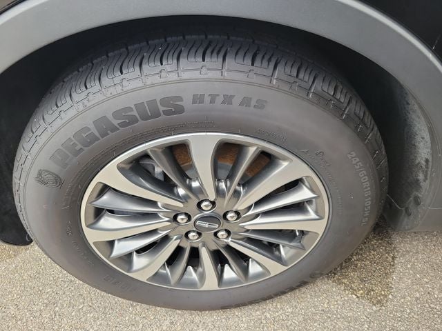 2023 Lincoln Nautilus Standard