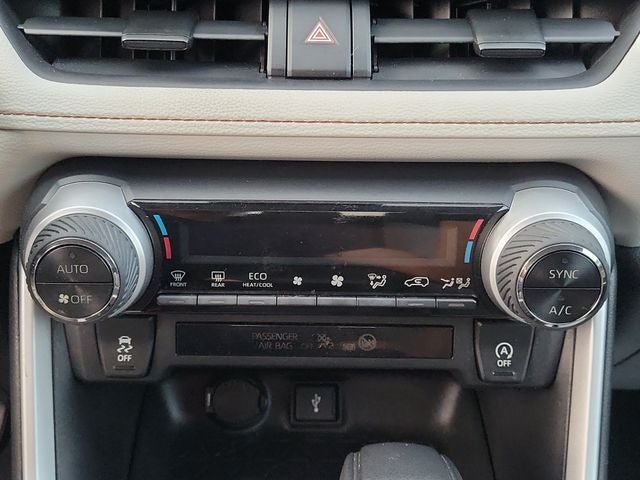 2020 Toyota RAV4 XLE - Photo 55