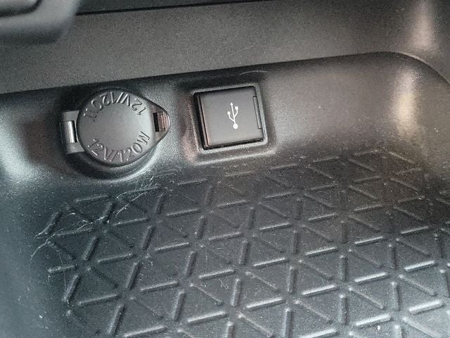 2020 Toyota RAV4 XLE - Photo 58