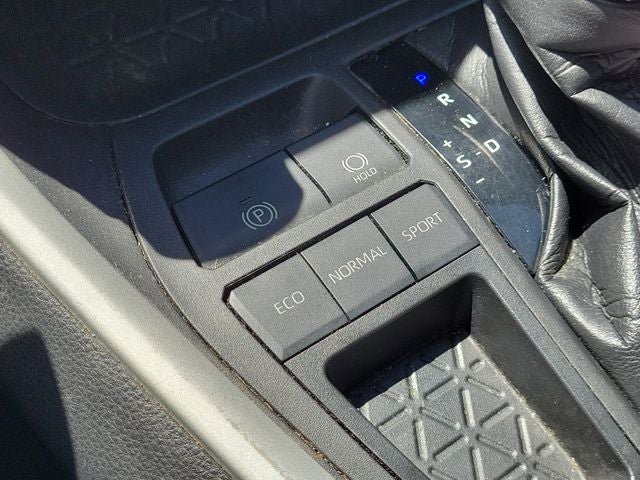 2021 Toyota RAV4 XLE - Photo 59