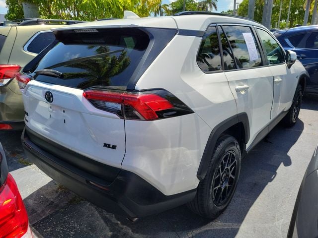 2021 Toyota RAV4 XLE - Photo 34