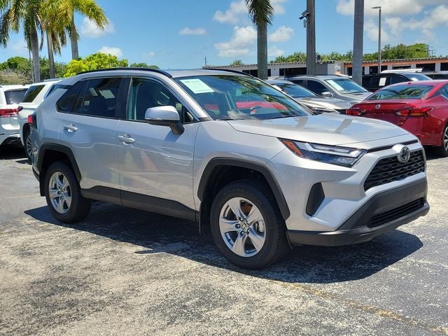 2025 Toyota RAV4 XLE