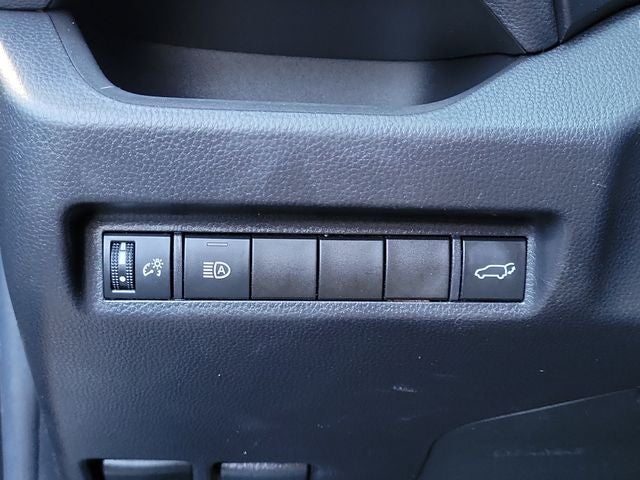 2022 Toyota RAV4 XLE - Photo 43
